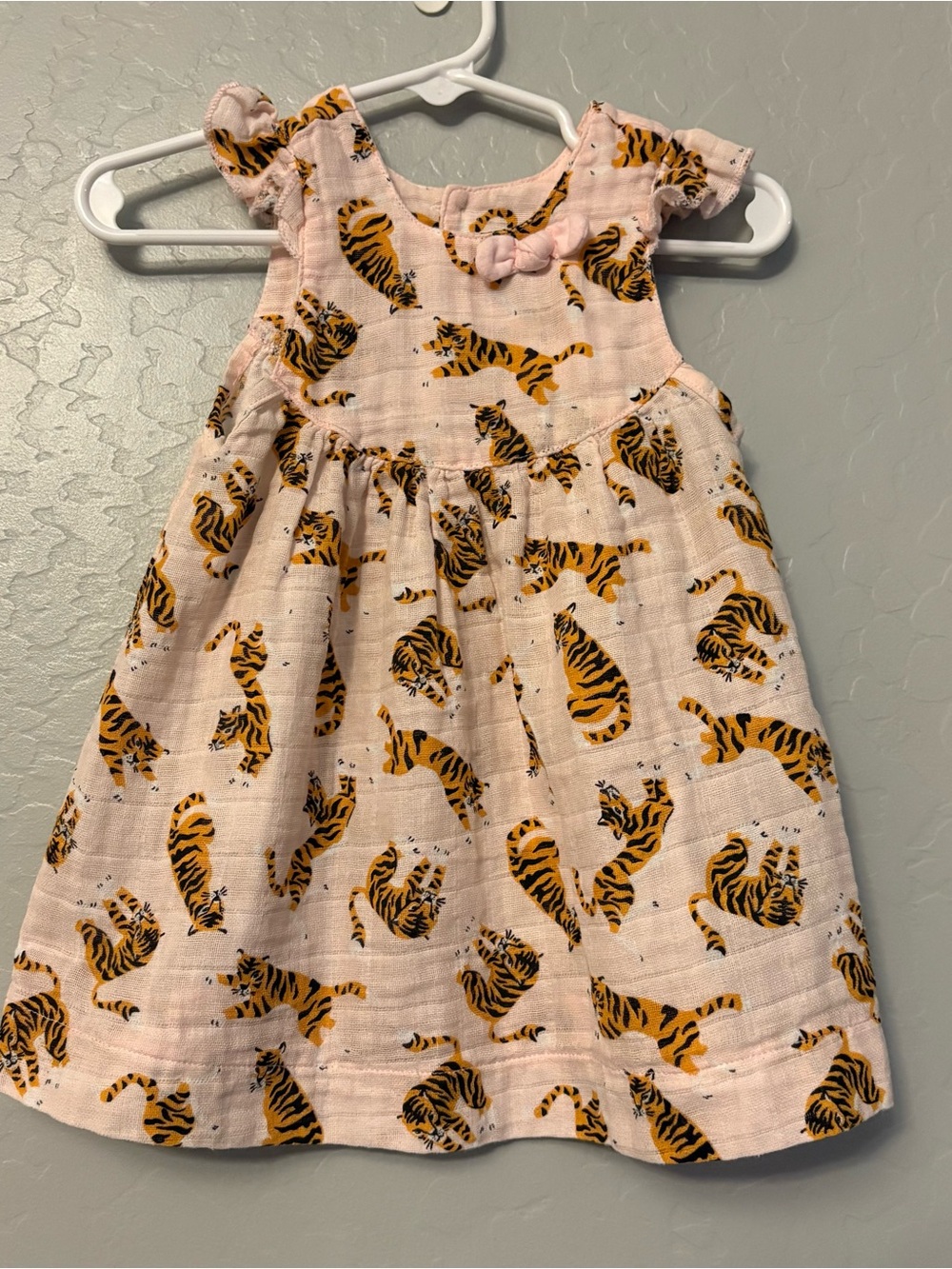 Mud Pie light pink tiger print muslin dress and bloomer set 9-12 months